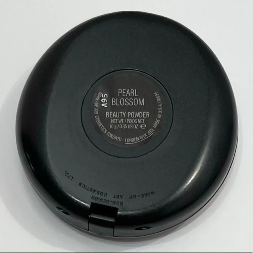 MAC Cosmetics Pearl Blossom Beauty Powder